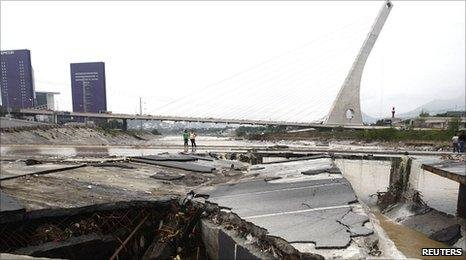 monterrey3.jpg.771e54a6f6c0c9644d2b94bdadfda96d.jpg
