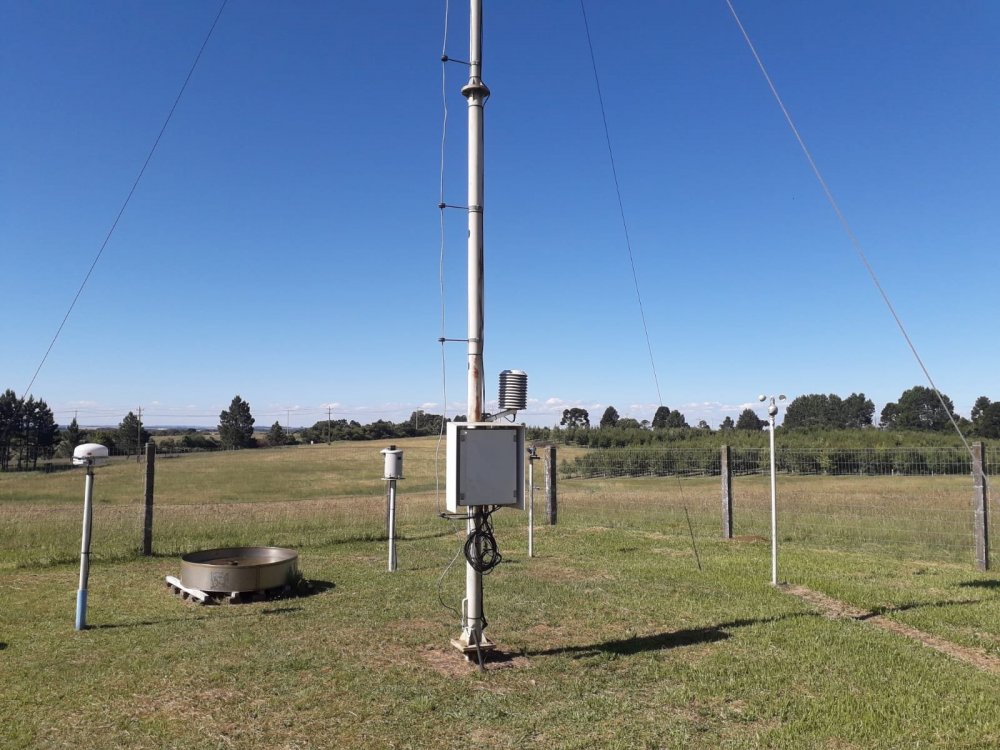 Abrigo para sensor de temperatura e umidade fotos.jpg