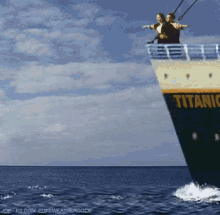 titanic-fail-failboat.gif.5859fba27719fedccf516eab78a1d934.gif