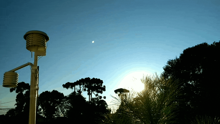 GIF_20240810_200131_389.gif.bad7f2c80955336dadf0fc63ad2d935e.gif